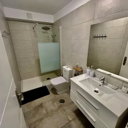 Cristianos Oasis, Modern Beachside Duplex
