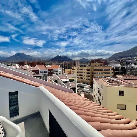 Cristianos Oasis, Modern Beachside Duplex 洛斯克里斯蒂亚诺斯