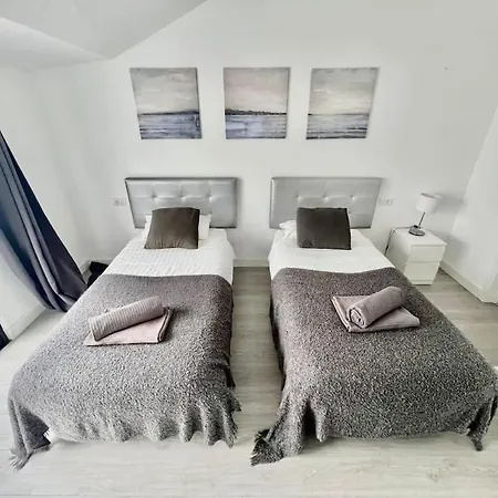 Cristianos Oasis, Modern Beachside Duplex 公寓 洛斯克里斯蒂亚诺斯