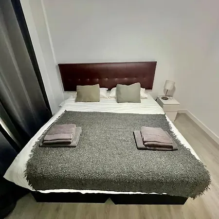 Cristianos Oasis, Modern Beachside Duplex * 洛斯克里斯蒂亚诺斯