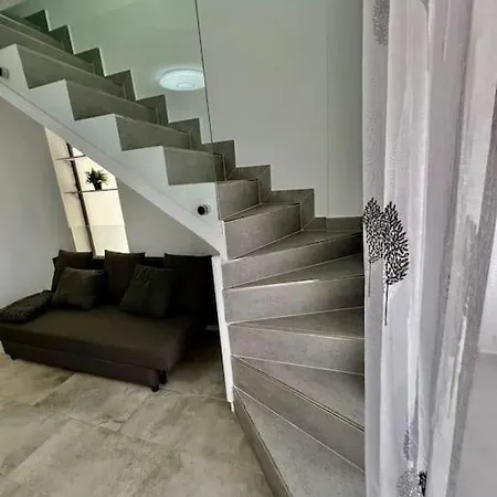 Cristianos Oasis, Modern Beachside Duplex *