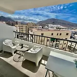 דירה Cristianos Oasis, Modern Beachside Duplex