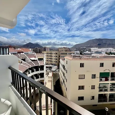 Cristianos Oasis, Modern Beachside Duplex Лос Кристианос